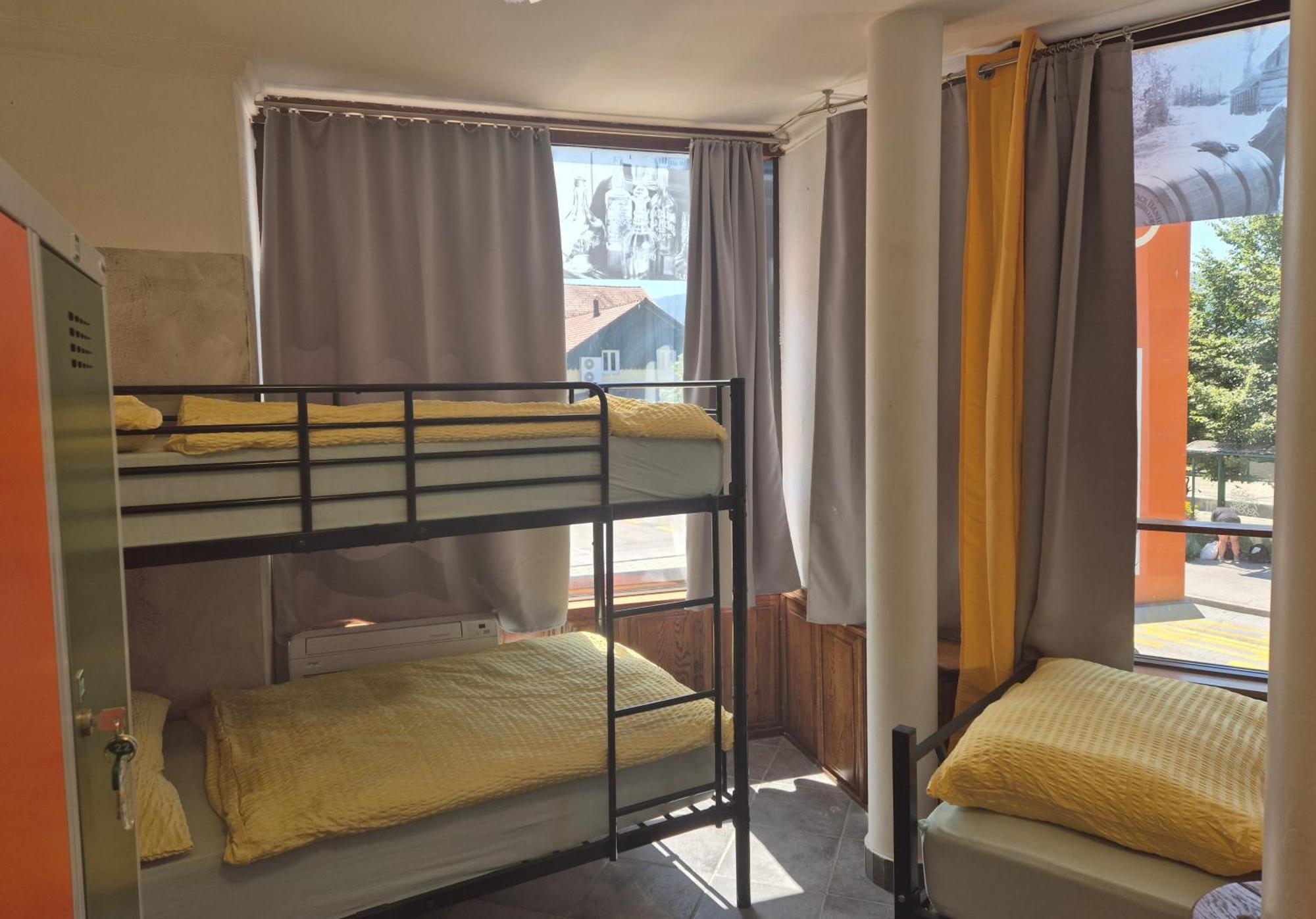 Bled Lesce Station Rooms And Beds Exterior foto
