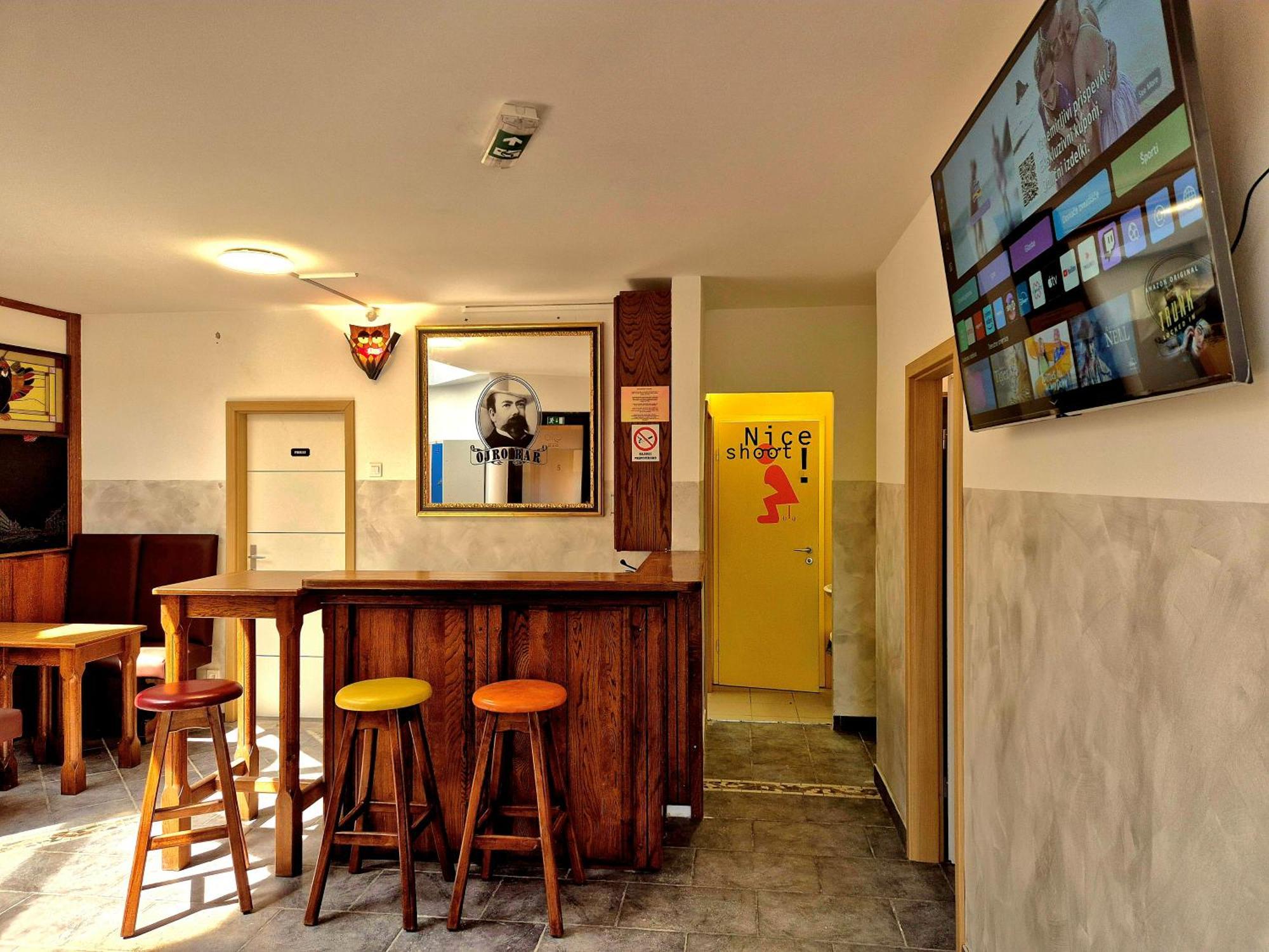 Bled Lesce Station Rooms And Beds Exterior foto